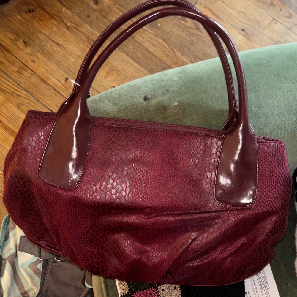 Women's Burgundy Faux-Snakeskin Tote Bag